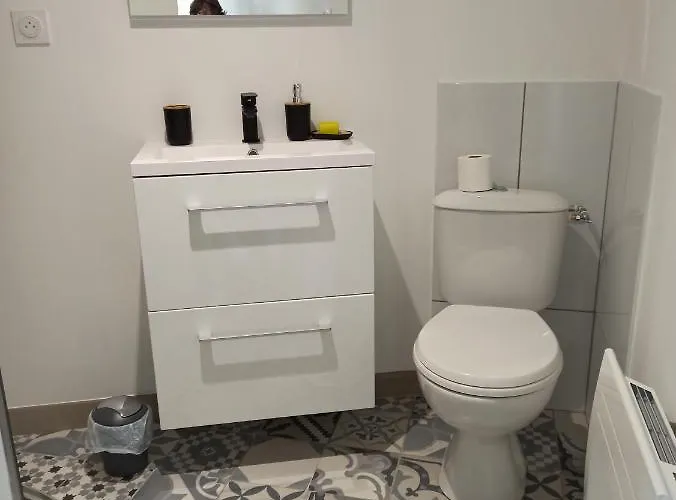 Le Petit Cosy Hotel 3*